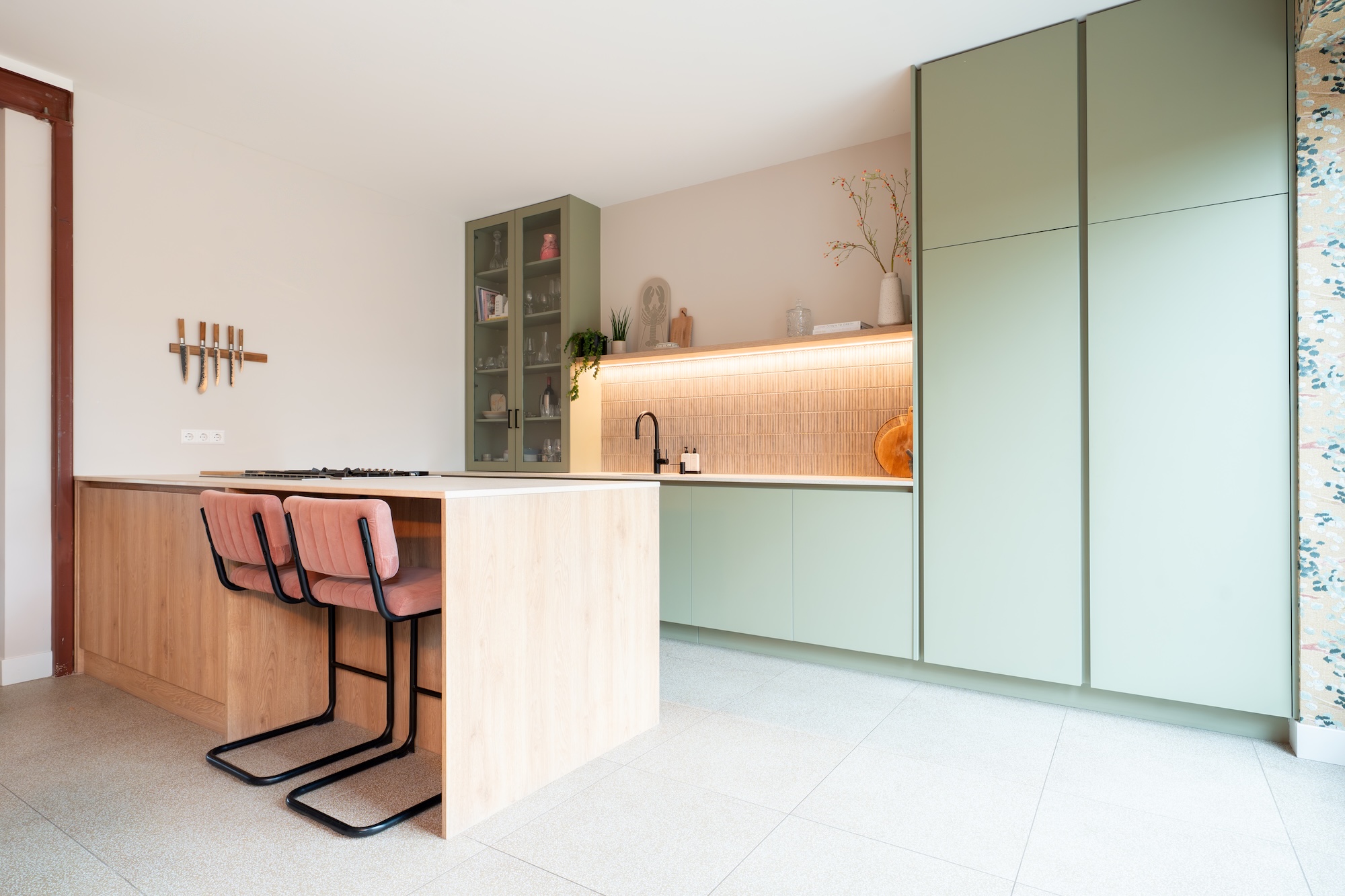 FotoKeuken inspiratie met DecoLegno: natuurlijke materialen en houtlook in moderne keukens